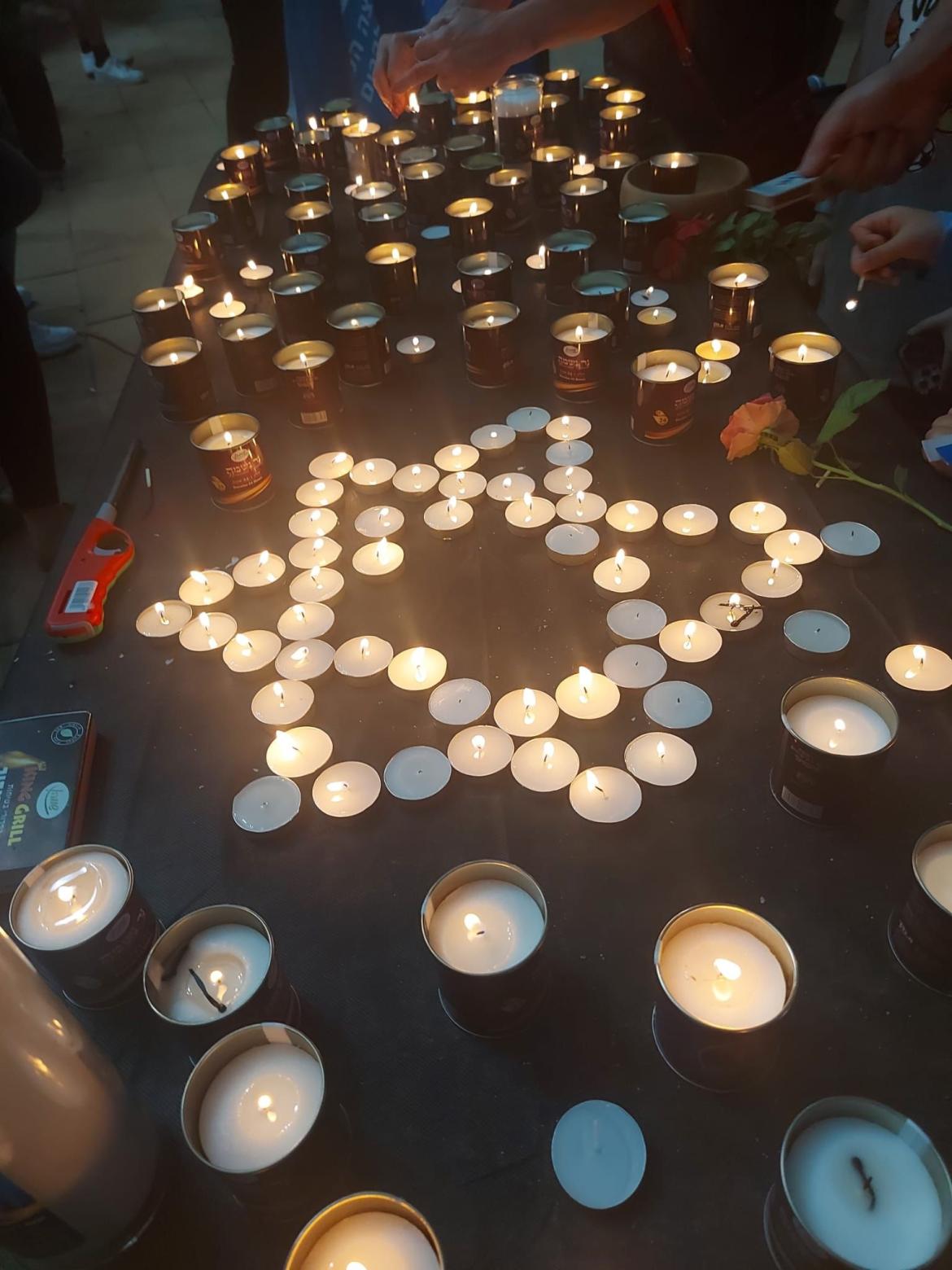 קהילת להבים זכרם של הנרצחים והנופלים במלאת חודש לטבח שאירע ביישובי העוטף ב-7 באוקטובר